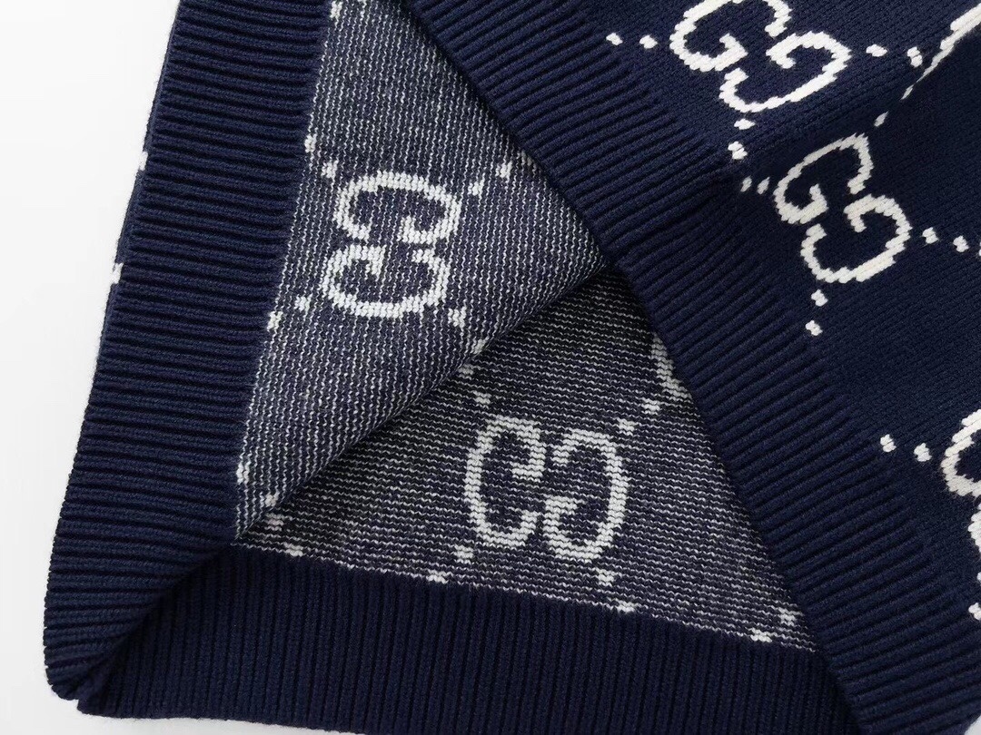 Suéter Gucci GG Monogram Jacquard – Navy/White vista 6
