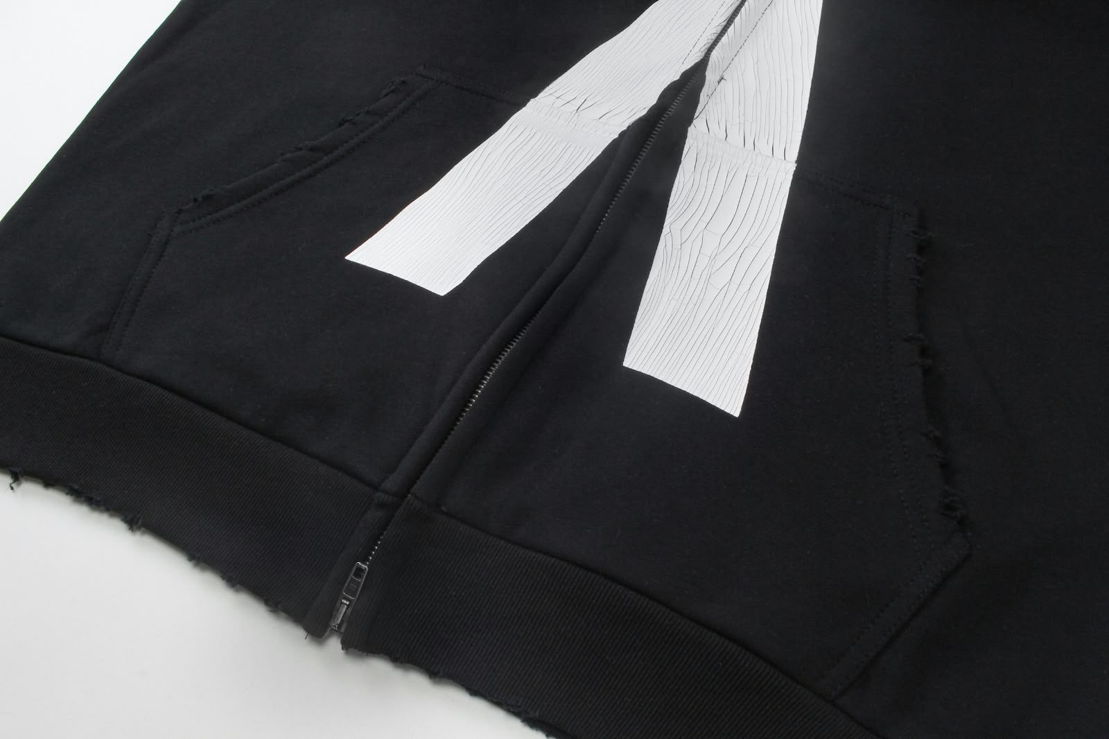 Moletom Balenciaga x Archive Tour Preto vista 6